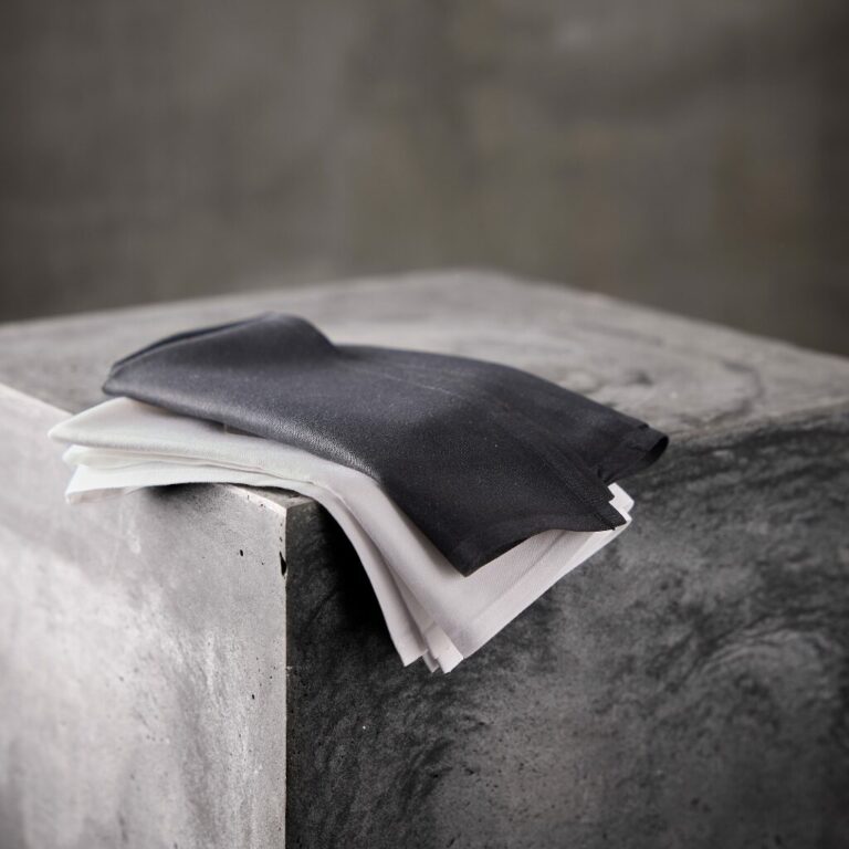 Napkins / Serviettes